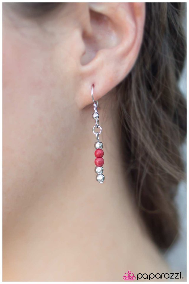 Paparazzi ♥ Last Of The Mohicans - Red ♥ Necklace