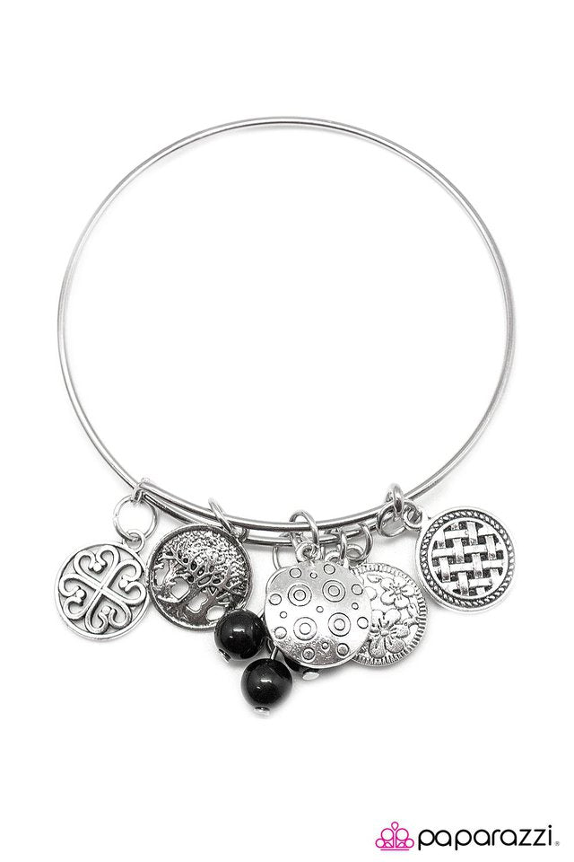 Paparazzi ♥ One-Hit Wonder - Black ♥ Bracelet