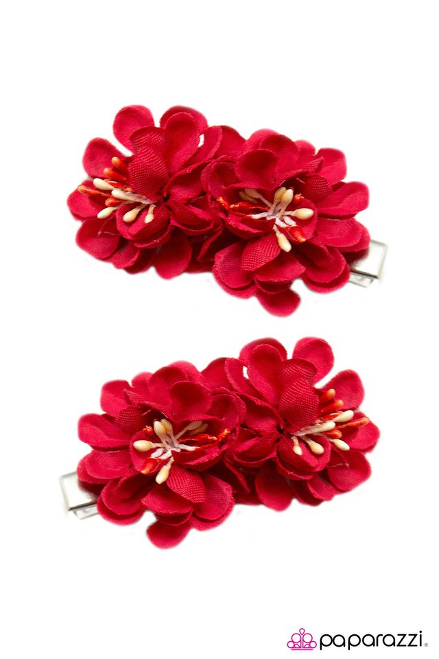 Paparazzi ♥ Strawberry Fields Forever - Red ♥ Hair Clip