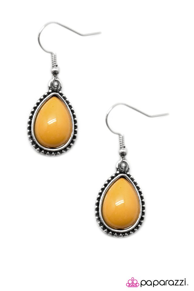 Paparazzi ♥ Whiskey Lullaby - Yellow ♥ Earrings