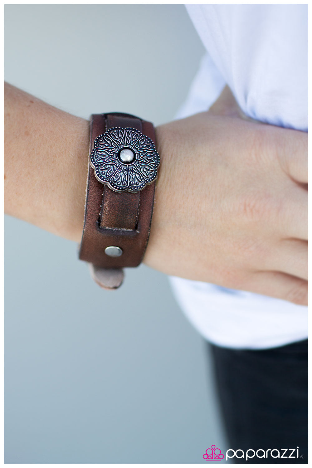 adios-muchachos-p9ur-urbn-020xx