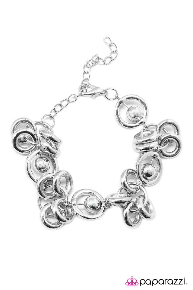 Paparazzi ♥ The Movers and Shakers - Silver ♥ Bracelet