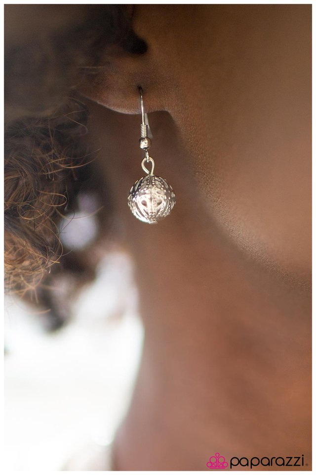 Paparazzi ♥ Ode To Joy - Purple ♥ Necklace