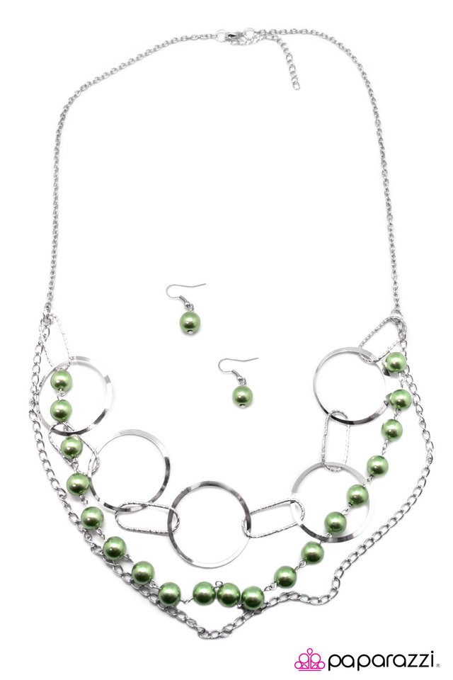 Paparazzi ♥ Parade Of Lights - Green ♥ Necklace