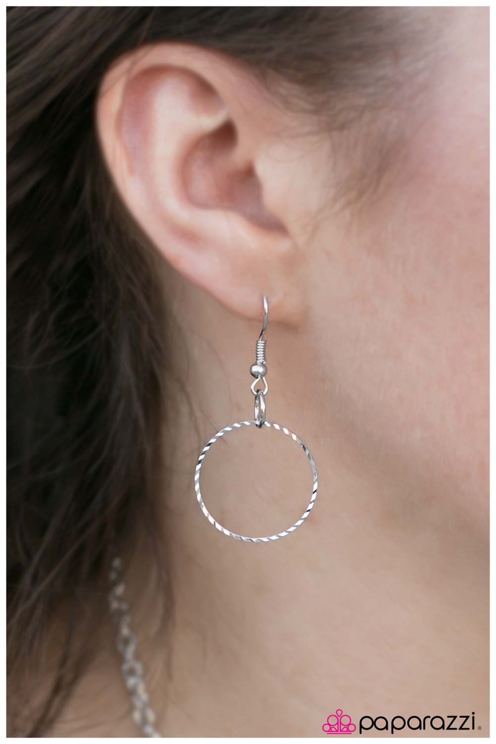 Paparazzi ♥ Lonely No More - Silver ♥  Necklace