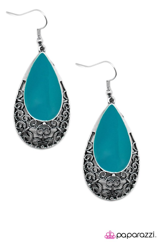 Paparazzi ♥ T.G.I.F - Blue ♥ Earrings