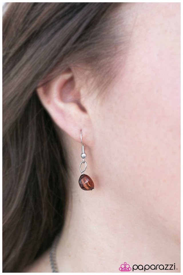 Paparazzi ♥ On The Outskirts - Brown ♥ Necklace