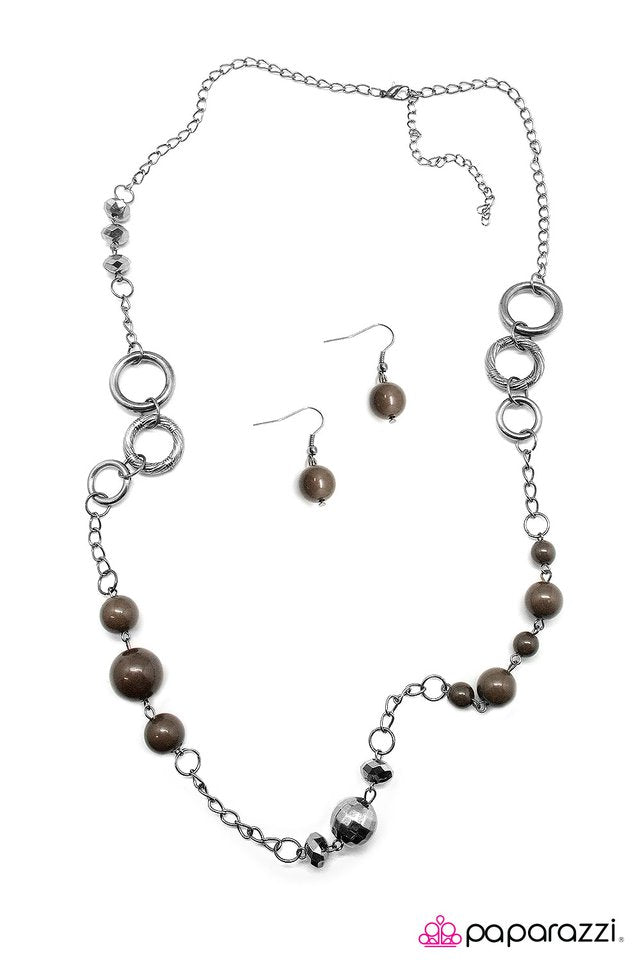 Paparazzi ♥ That Thing You Do - Brown ♥ Necklace