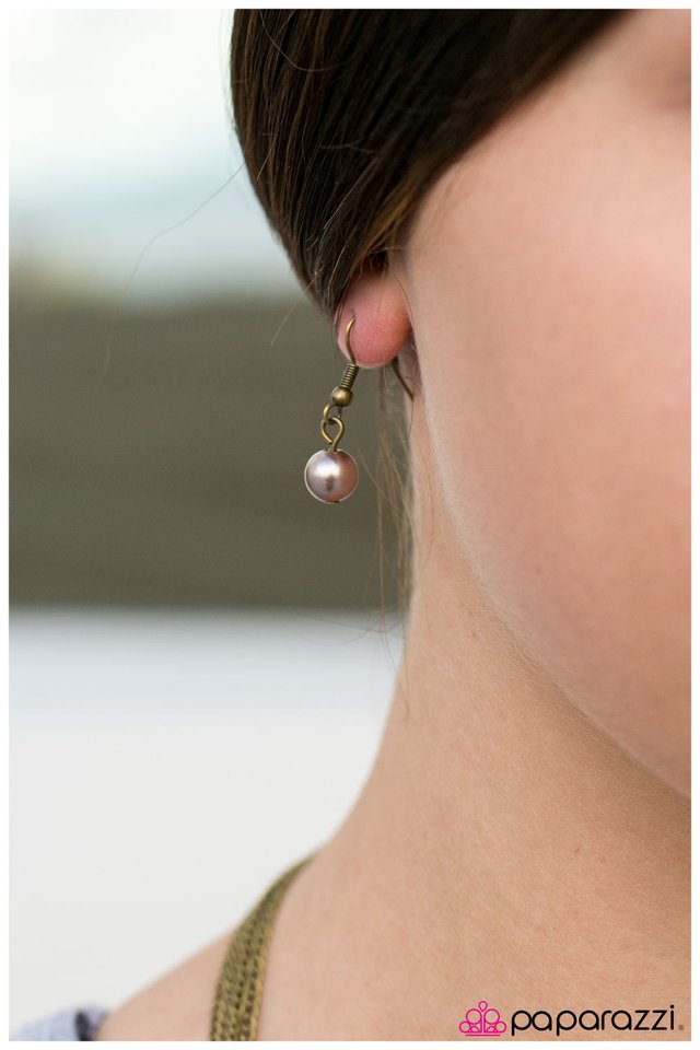 Paparazzi ♥ My Heart Is Set On You - Brass/Brown ♥ Necklace