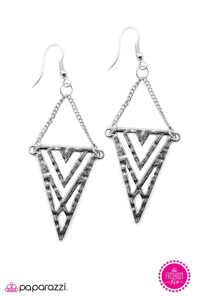 Paparazzi ♥ Running Amok - Silver ♥ Earrings