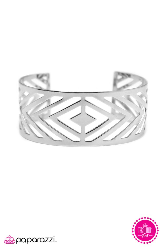 Paparazzi ♥ Choosing Your Own Adventure - Silver ♥ Bracelet