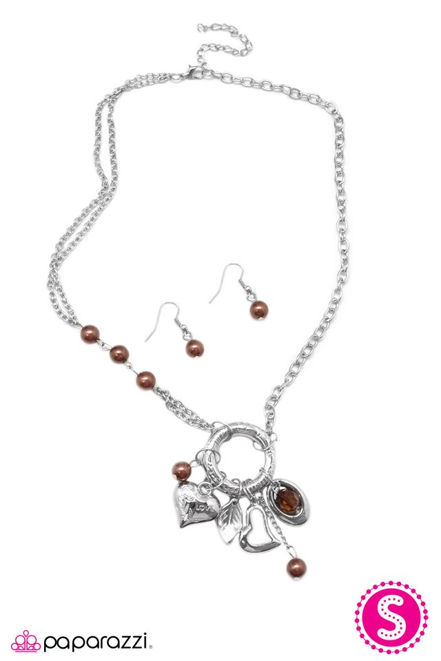 Paparazzi ♥ The Charmed Life - Brown ♥ Necklace