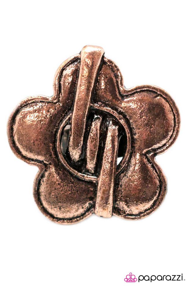 Paparazzi ♥ Fingers Crossed - Copper ♥ Ring
