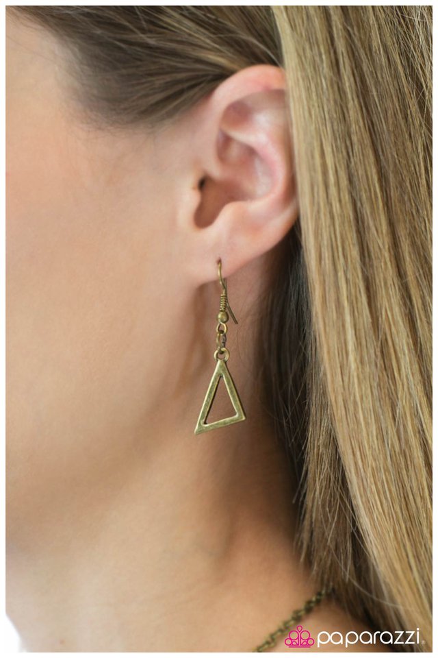 Paparazzi ♥ TRI As I May - Brass ♥ Necklace