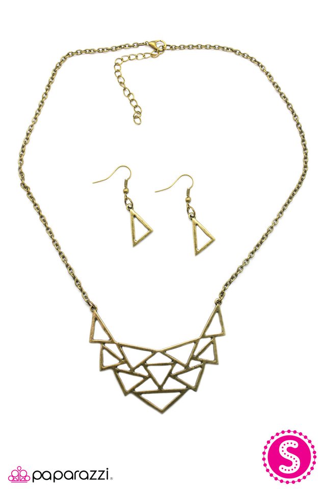 Paparazzi ♥ TRI As I May - Brass ♥ Necklace