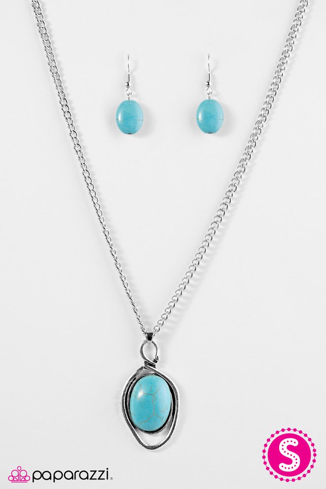 Paparazzi ♥ Skipping Stones - Blue ♥ Necklace