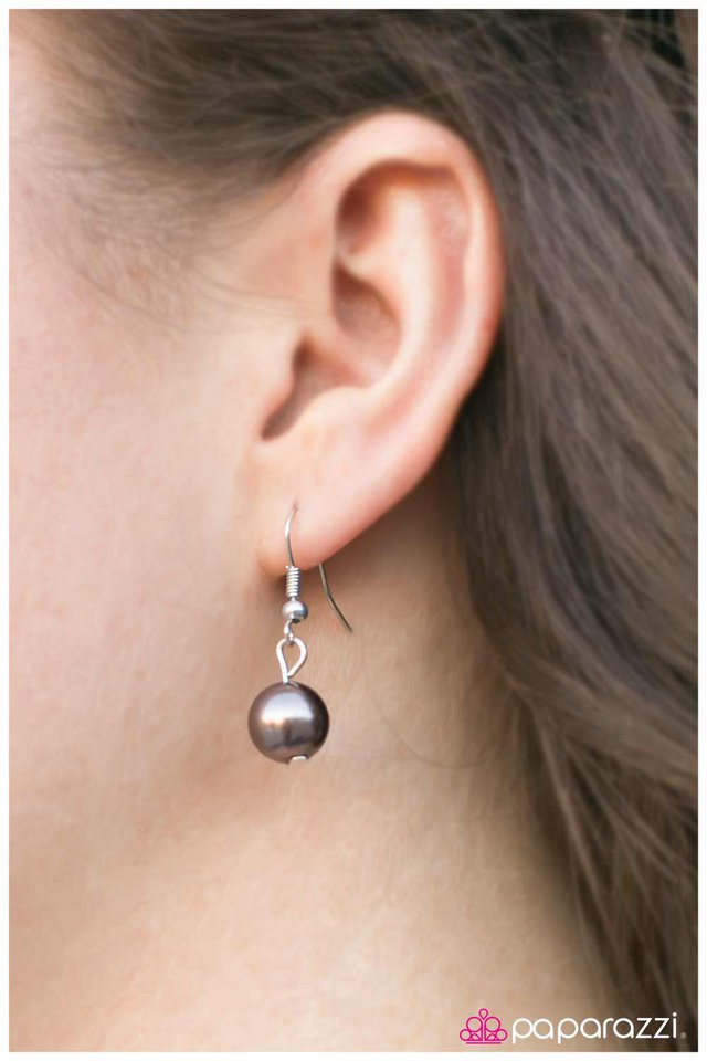 Paparazzi ♥ Call Me Irresistible - Brown ♥ Necklace