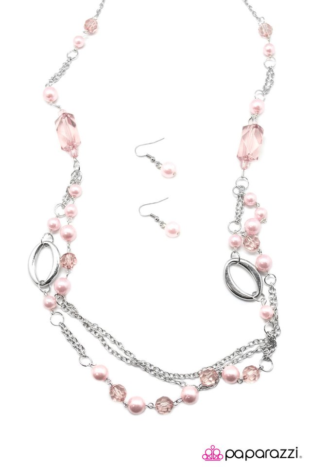 Paparazzi ♥ The Toast of the Town - Pink ♥ Necklace