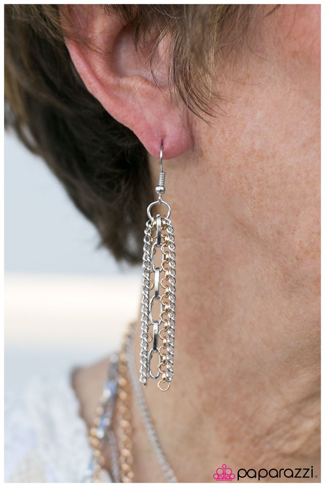 Paparazzi ♥ Right On Key - Silver ♥ Necklace