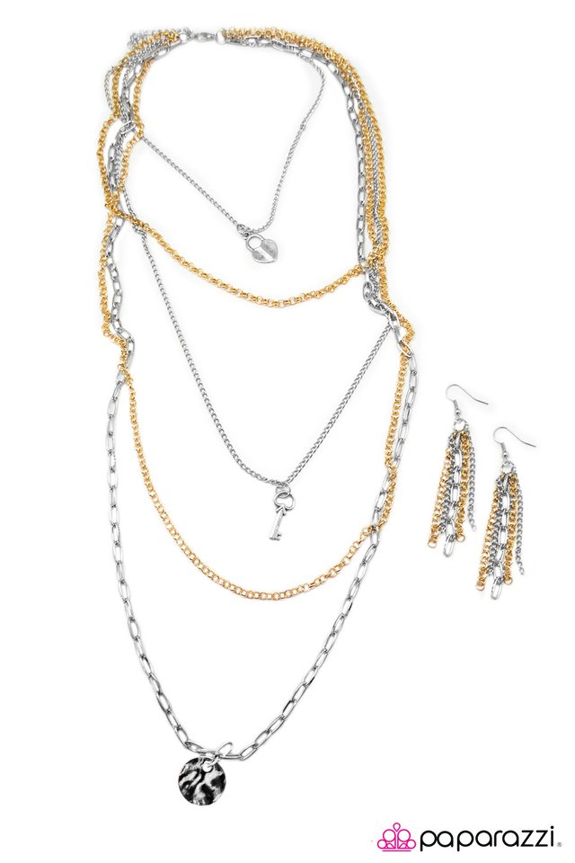 Paparazzi ♥ Right On Key - Silver ♥ Necklace