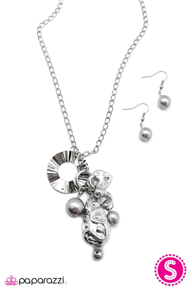 Paparazzi ♥ All In Good Cheer - Silver ♥ Necklace
