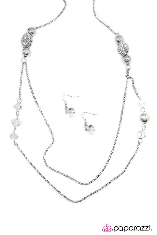 Paparazzi ♥ Pinch Me, Im Dreaming! - White ♥ Necklace