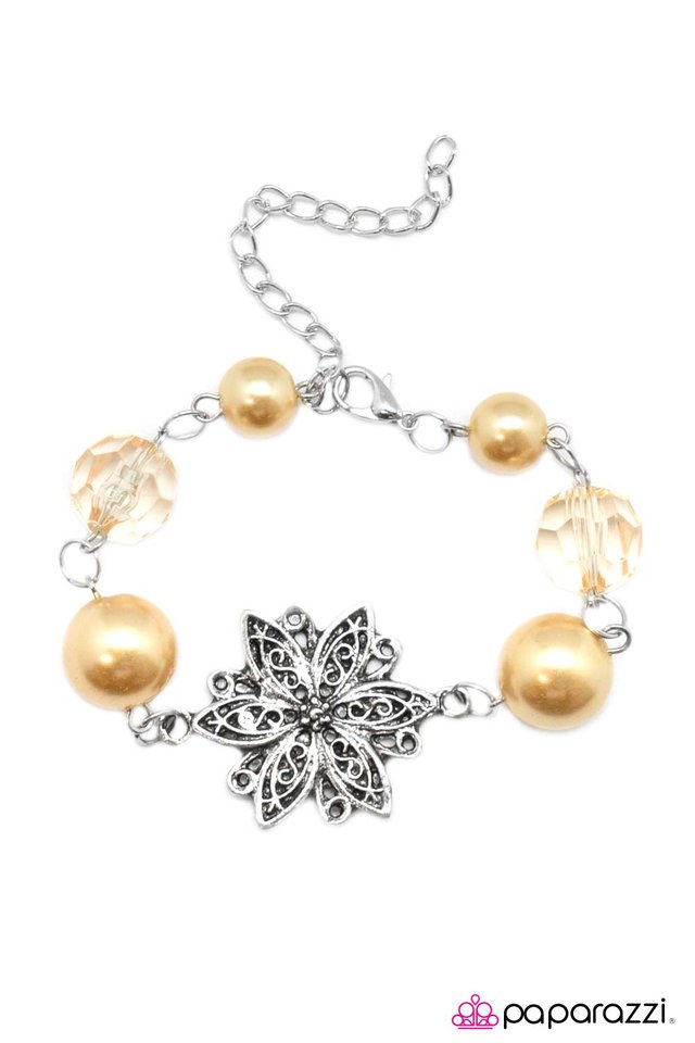 Paparazzi ♥ One More Thing - Yellow ♥ Bracelet