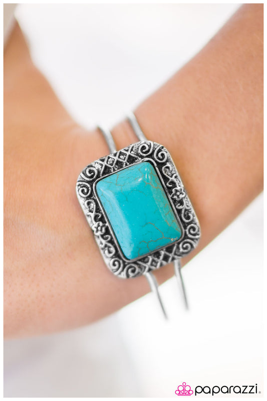 off-to-nashville-blue-p9se-blxx-054xx