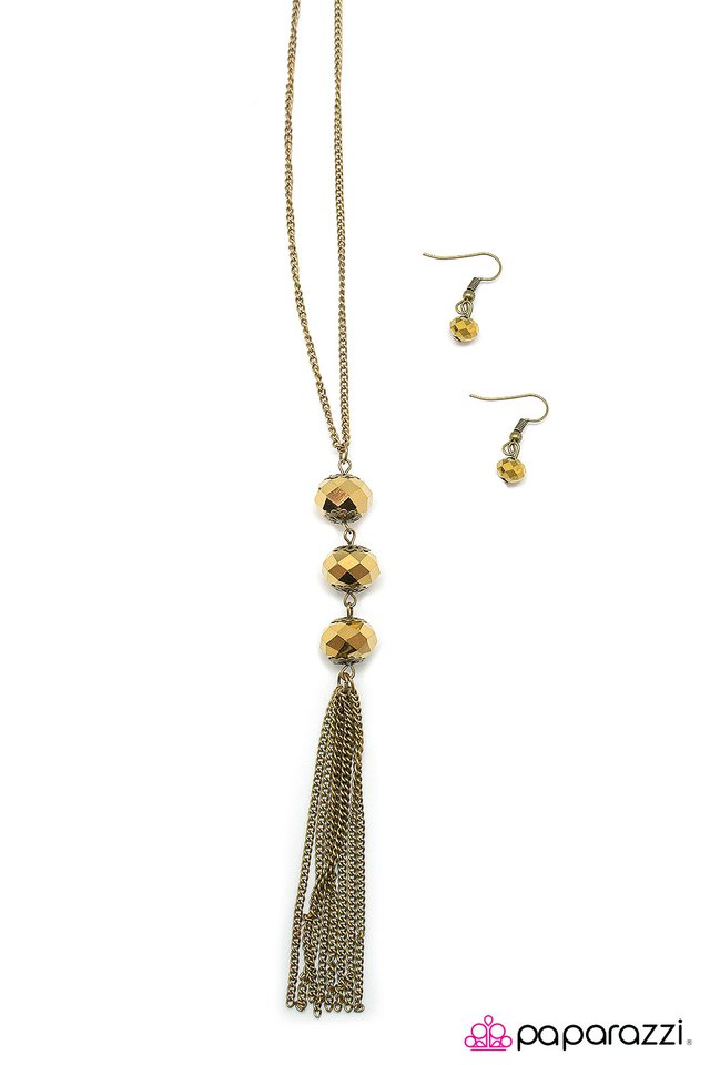 Paparazzi ♥ Where Theres Smoke, Theres Fire - Brass ♥ Necklace
