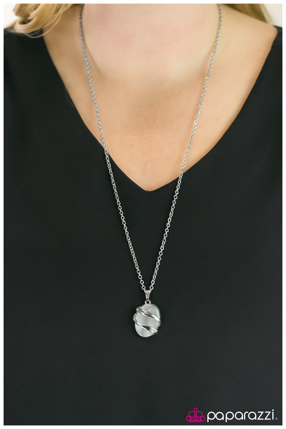 keep-stringing-you-along-white-p2re-wtxx-059xx