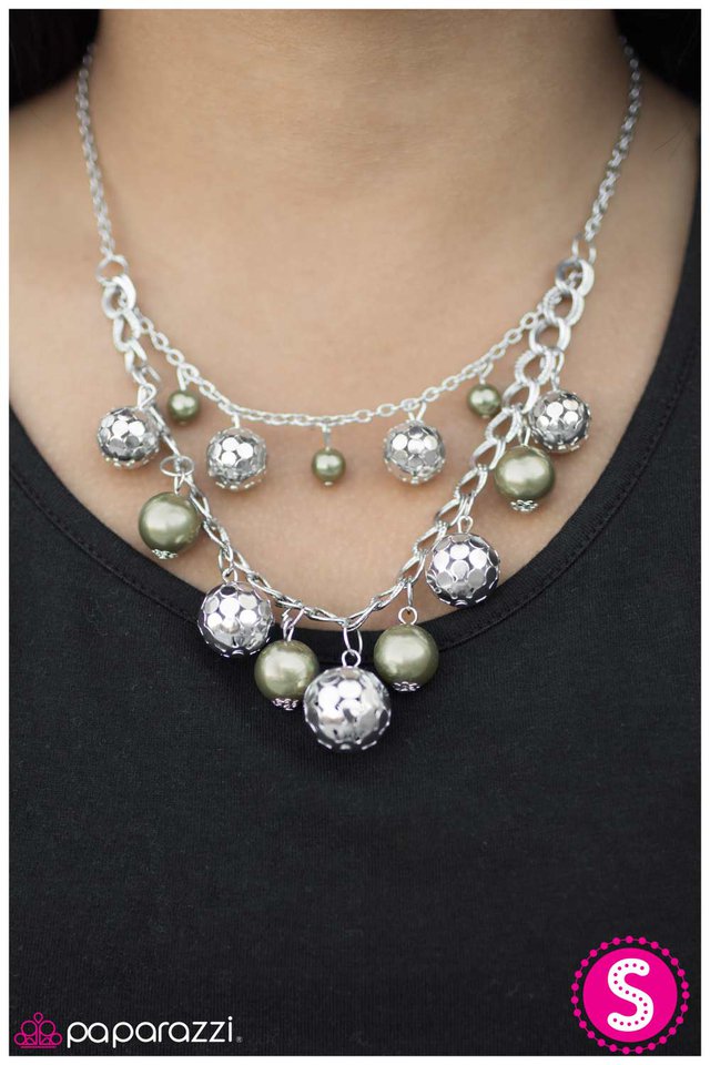 leave-me-breathless-green-p2wh-grxx-062xx