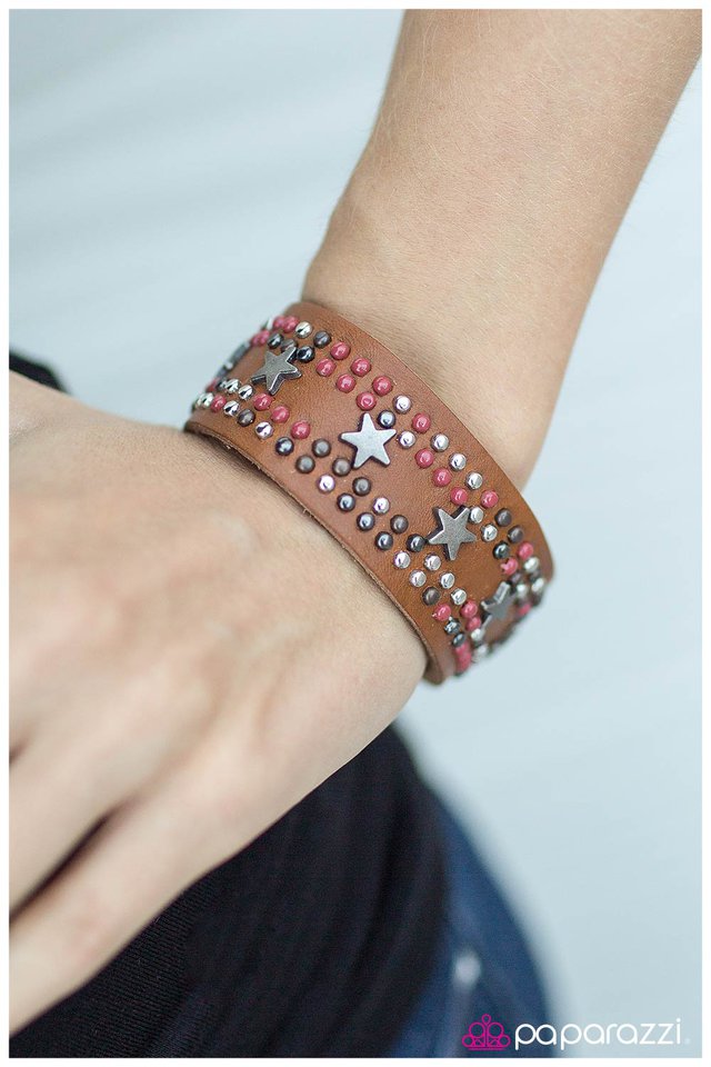 giddy-up-red-p9ur-rdxx-107xx