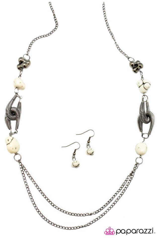 Paparazzi ♥ Rock Springs - White ♥ Necklace