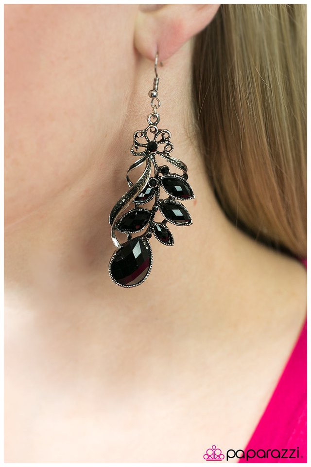 long-live-the-queen-p5wh-bkxx-044xx