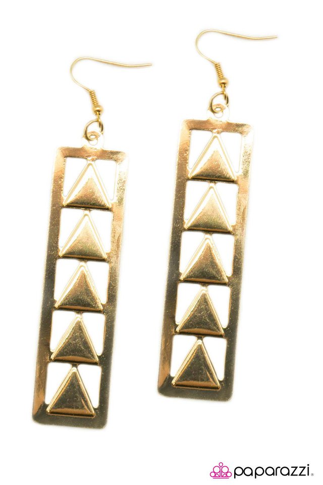 Paparazzi ♥ A Pointed Question - Gold ♥ Earrings