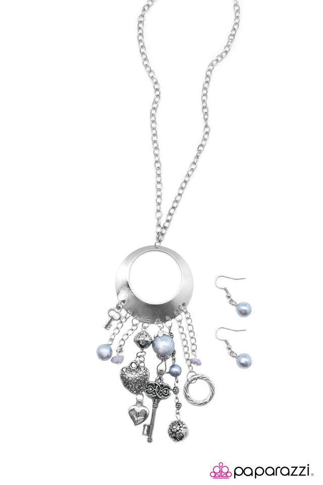 Paparazzi ♥ Key Player - Blue ♥ Necklace