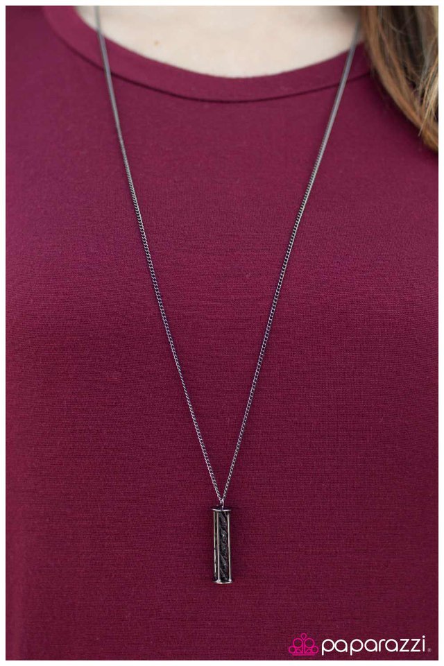 awestruck-black-p2re-bkxx-059xx