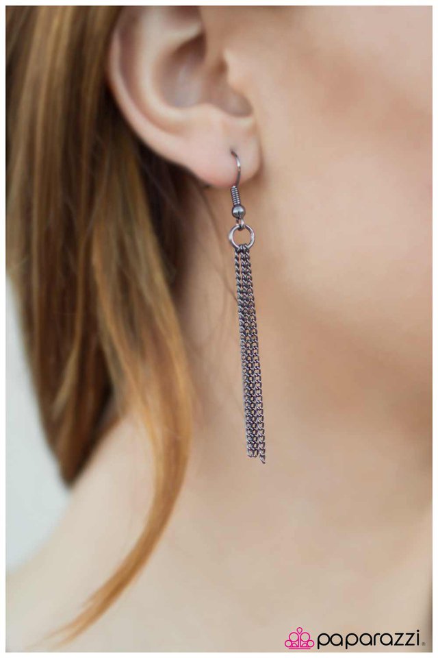 Paparazzi ♥ Awestruck - Black ♥ Necklace