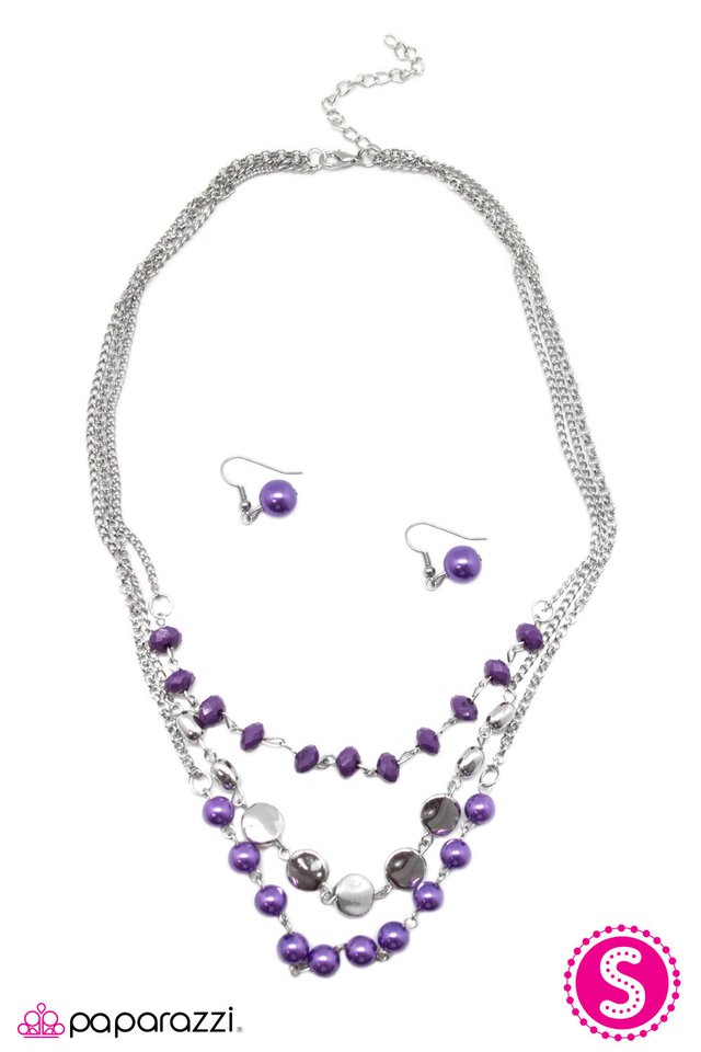 Paparazzi ♥ Living The Glamorous Life - Purple ♥ Necklace