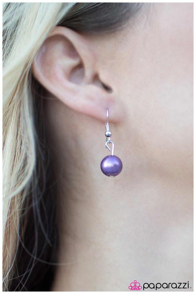 Paparazzi ♥ Sing Me A Song, Mr. Piano Man - Purple ♥ Necklace