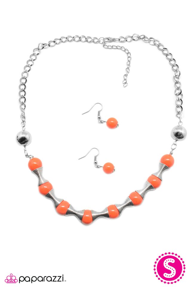 Paparazzi ♥ Spring To Mind - Orange ♥ Necklace