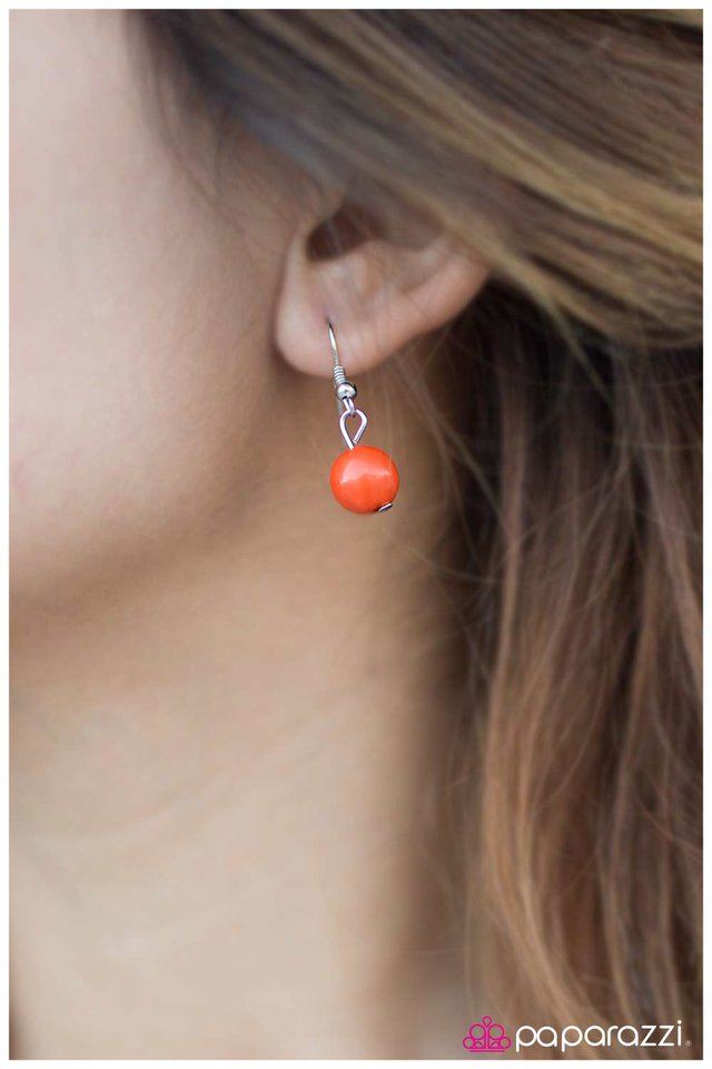 Paparazzi ♥ Pep In My Step - Orange ♥ Necklace