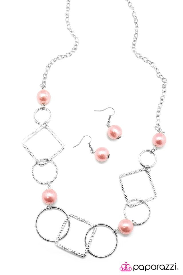 Paparazzi ♥ Opulent Outlines - Coral ♥ Necklace