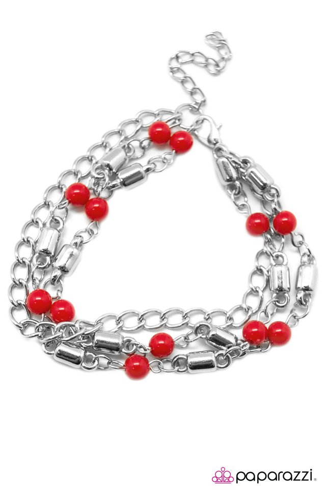 Paparazzi ♥ Heard It Through The Grapevine - Red ♥ Bracelet