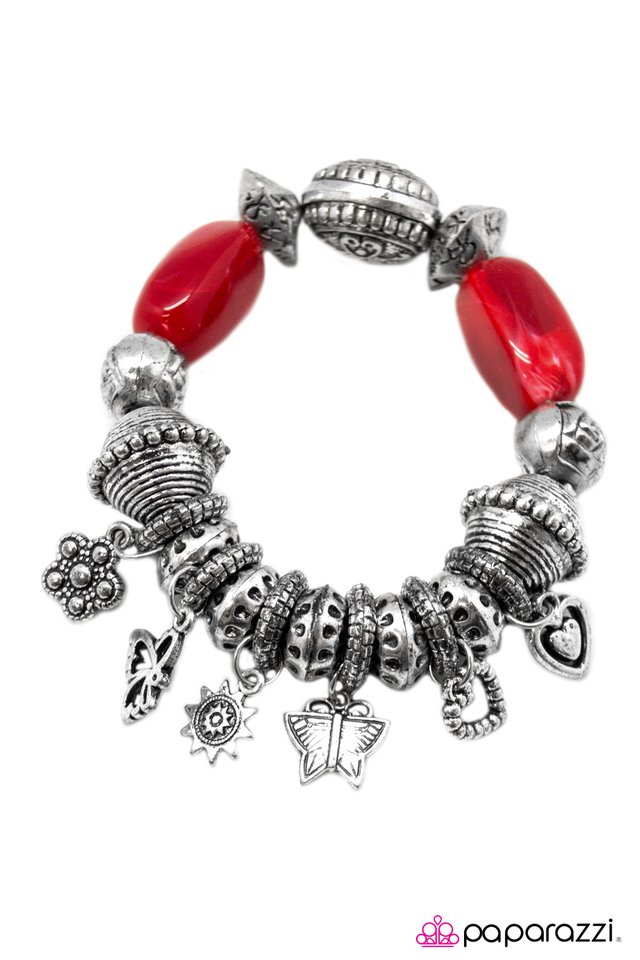 Paparazzi ♥ Give It a Swirl - Red ♥ Bracelet