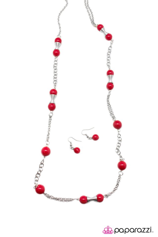 Paparazzi ♥ Commander in Chief - Red ♥ Necklace