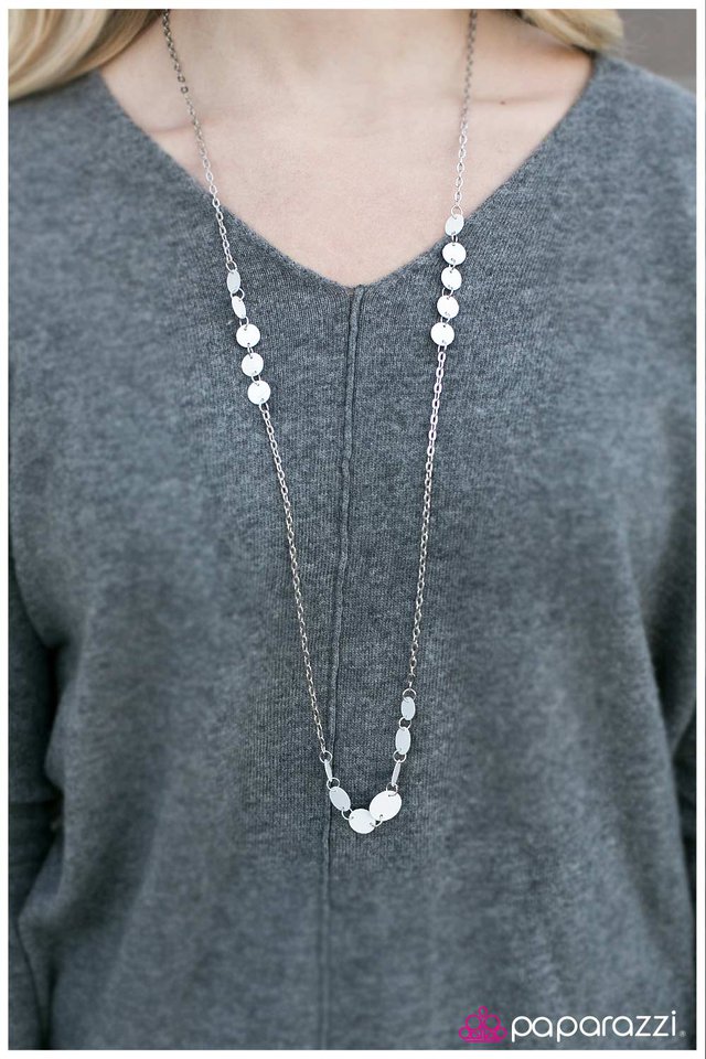 night-at-the-disco-white-p2wh-wtxx-067dd