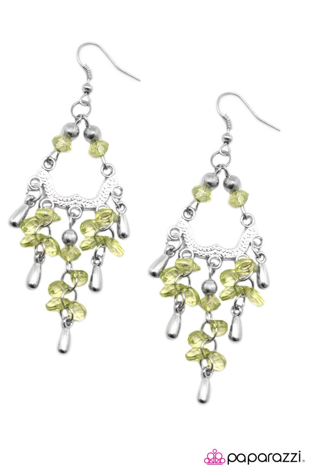Paparazzi ♥ To The Dance Floor! - Green ♥ Earrings