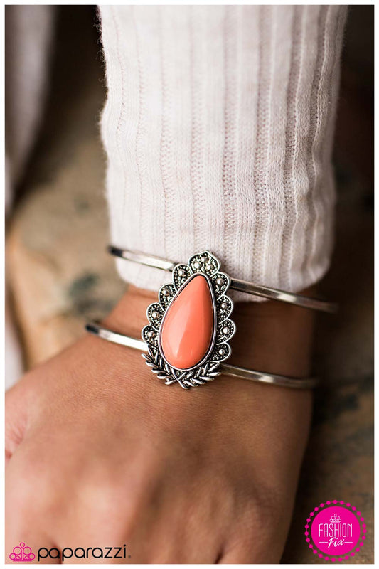 on-the-cusp-p9wh-ogxx-032dg