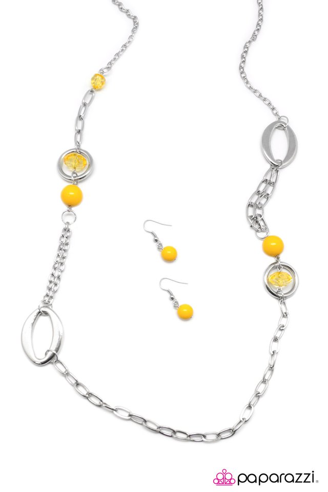 Paparazzi ♥ O My Goodness - Yellow ♥ Necklace